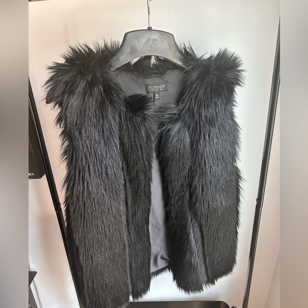 Faux fur Vest